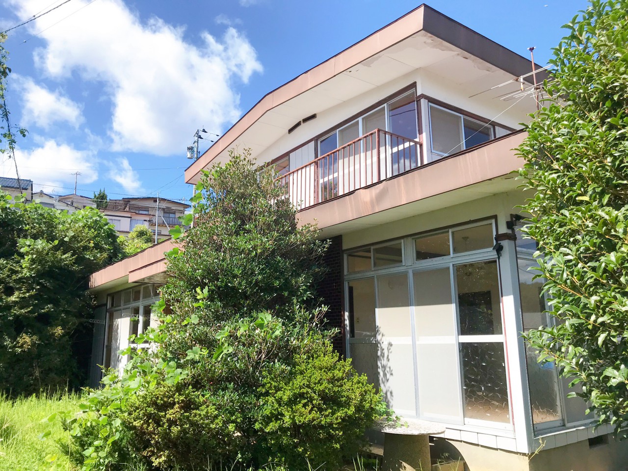 高台にたたずむ、じいちゃん家?絶景付き。